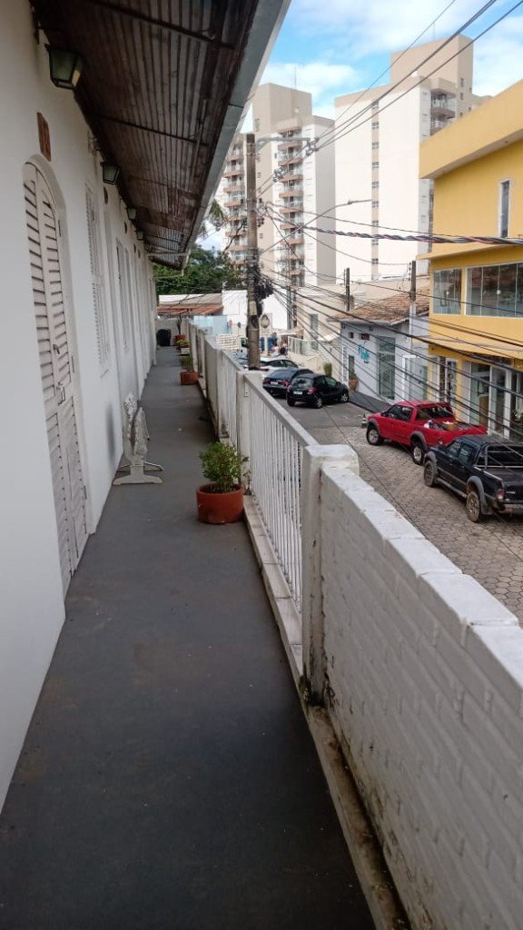 Corredor externo dos quartos no andar superior